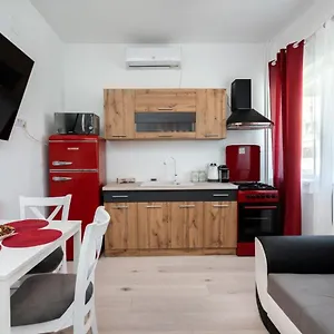 https://spacious-and-cozy-apartment-in-central-bucharest.bucharesthotelsnow.com
